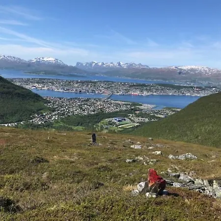 شقة Stunning Views & Location In
