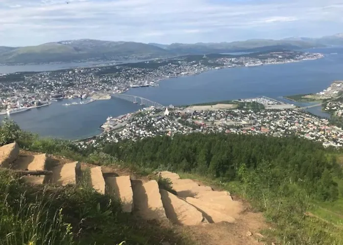 Lejlighed Stunning Views & Location In