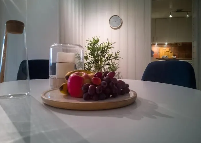 Stunning Views & Location In